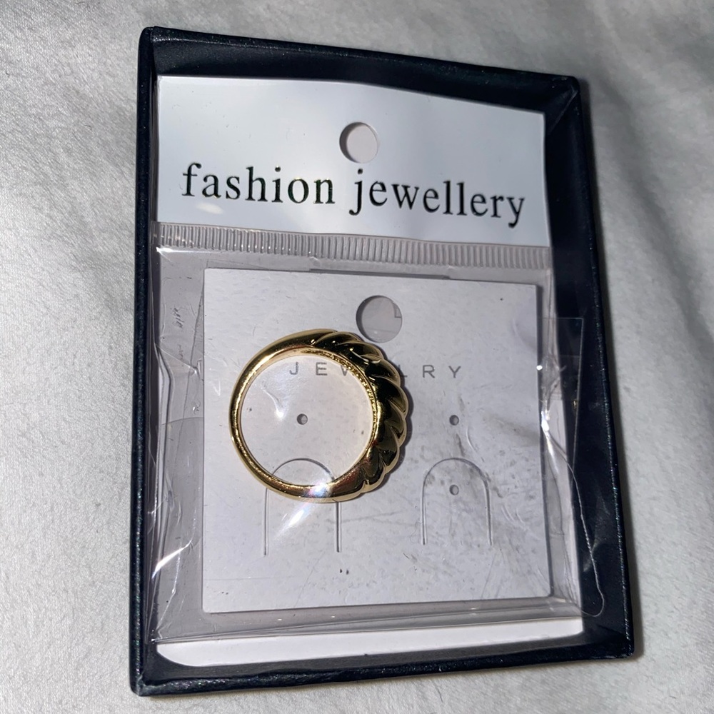 18k Gold Plated Croissant Braided ring